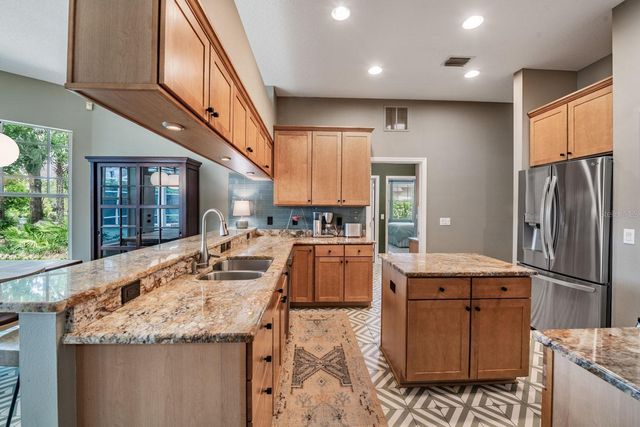 6004 HAMMOCK HILL AVENUE, Lithia, FL 33547