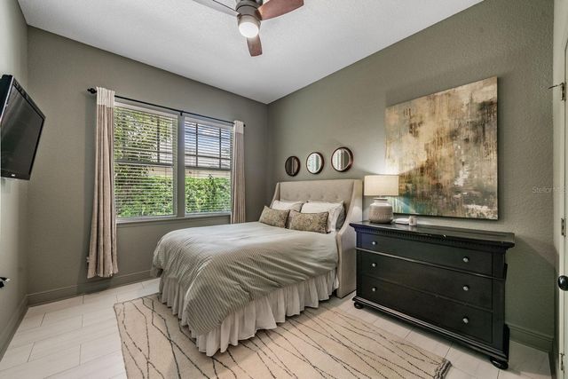 6004 HAMMOCK HILL AVENUE, Lithia, FL 33547
