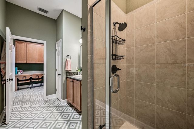 6004 HAMMOCK HILL AVENUE, Lithia, FL 33547