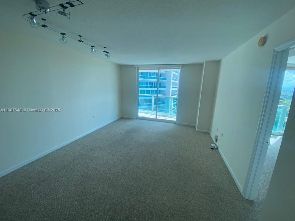 2101 Brickell Ave 1211, Miami, FL 33129