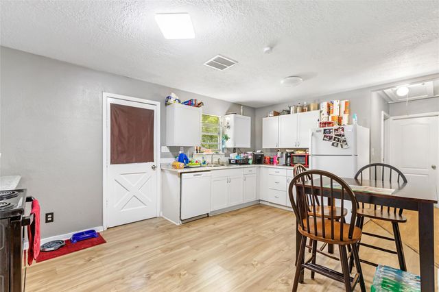 314 County Road 3181, Cleveland, TX 77327