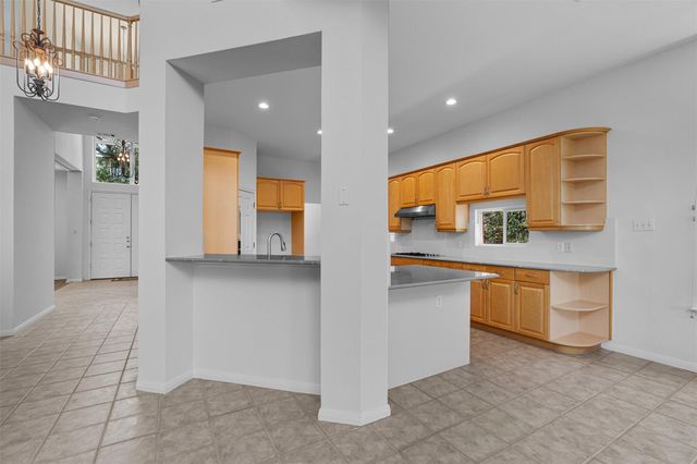 8204 Texas Plume RD, Austin, TX 78759