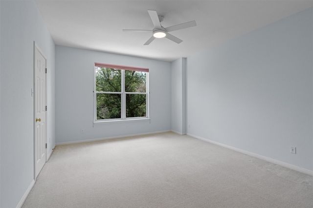 8204 Texas Plume RD, Austin, TX 78759