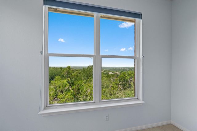 8204 Texas Plume RD, Austin, TX 78759