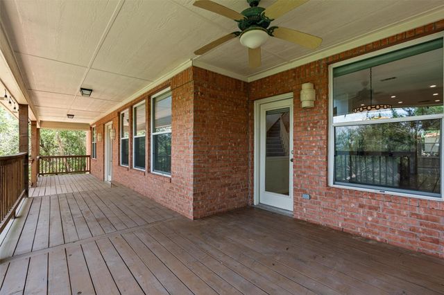 8204 Texas Plume RD, Austin, TX 78759