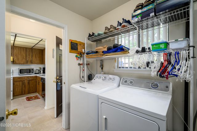 12 Pheasant Place, Howell, NJ 07731