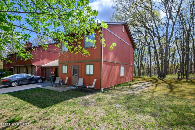 12 Pheasant Place, Howell, NJ 07731