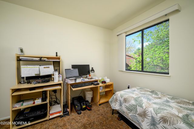 12 Pheasant Place, Howell, NJ 07731