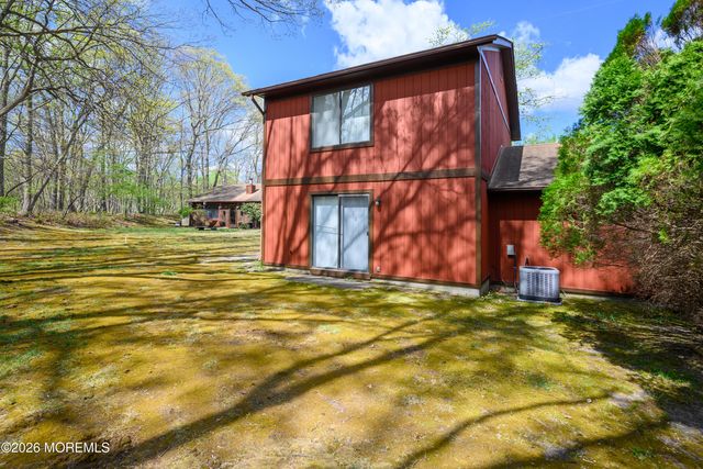 12 Pheasant Place, Howell, NJ 07731