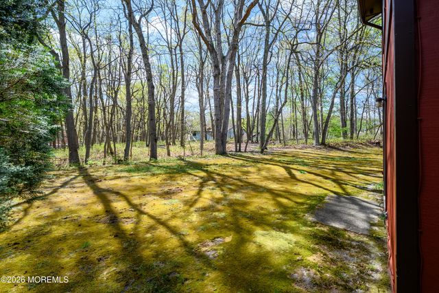 12 Pheasant Place, Howell, NJ 07731