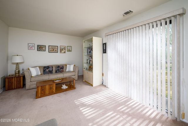 12 Pheasant Place, Howell, NJ 07731