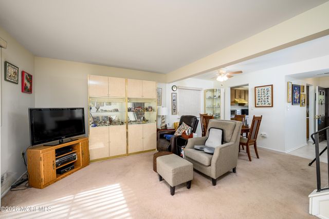 12 Pheasant Place, Howell, NJ 07731