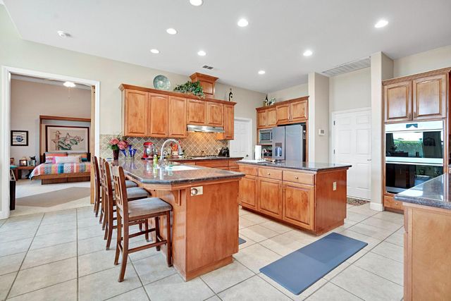 2572 Trenton Avenue, Clovis, CA 93619