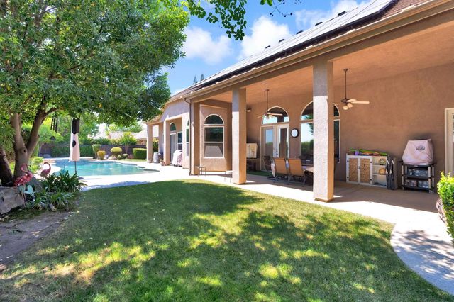 2572 Trenton Avenue, Clovis, CA 93619