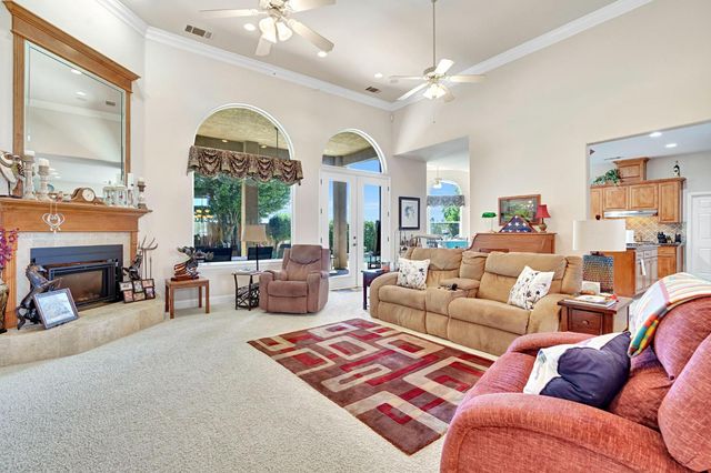 2572 Trenton Avenue, Clovis, CA 93619