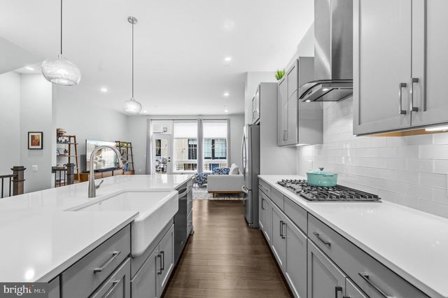 1878 EASTERLY RD, Reston, VA 20190