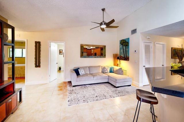 1677 NW 111th Way, Coral Springs, FL 33071