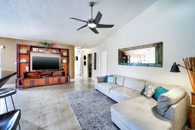 1677 NW 111th Way, Coral Springs, FL 33071