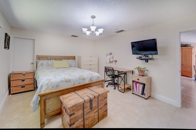 1677 NW 111th Way, Coral Springs, FL 33071