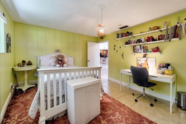 1677 NW 111th Way, Coral Springs, FL 33071