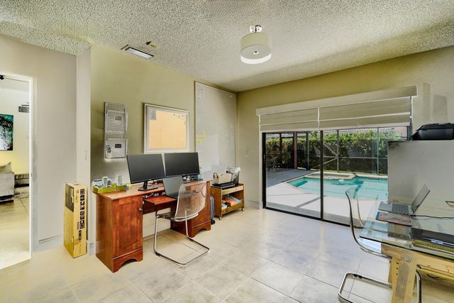 1677 NW 111th Way, Coral Springs, FL 33071