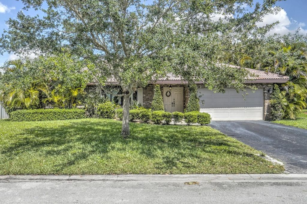 1677 NW 111th Way, Coral Springs, FL 33071