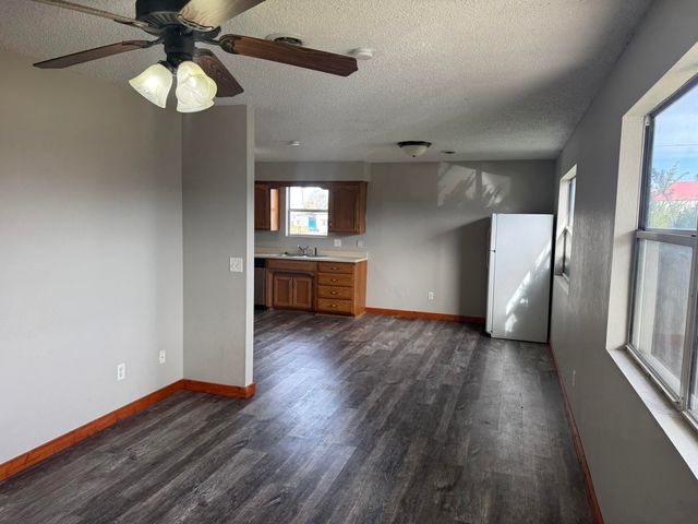 565 N Williams Place, Bolivar, MO 65613