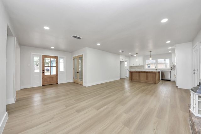 26206 Maplewood Drive, Spring, TX 77386