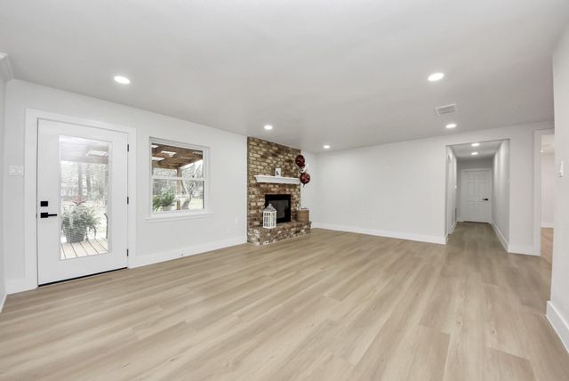 26206 Maplewood Drive, Spring, TX 77386