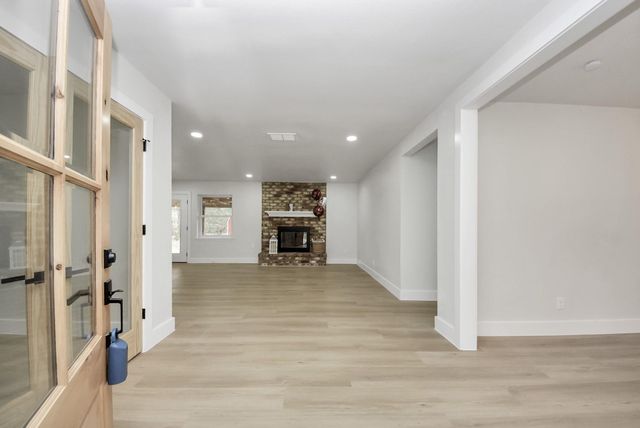 26206 Maplewood Drive, Spring, TX 77386