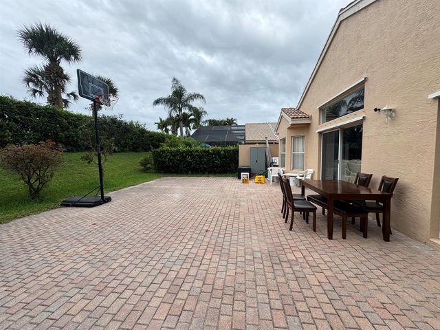 5076 Nautica Lake Circle, Greenacres, FL 33463