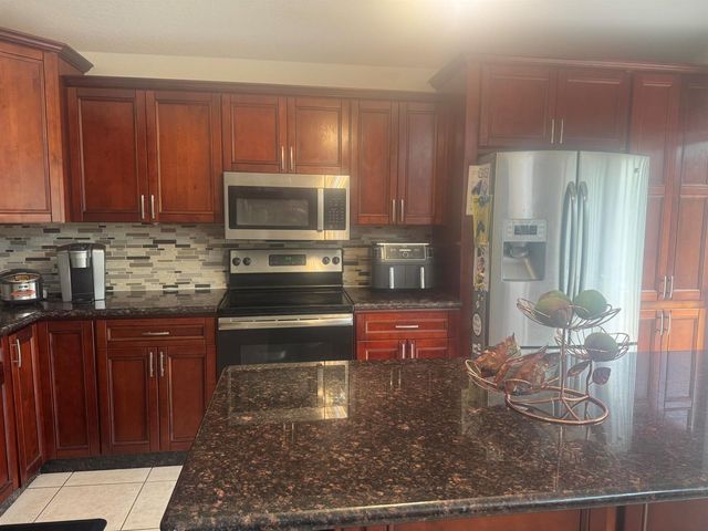 5076 Nautica Lake Circle, Greenacres, FL 33463