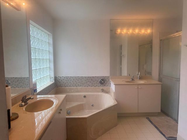 5076 Nautica Lake Circle, Greenacres, FL 33463