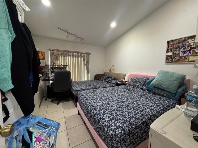 5076 Nautica Lake Circle, Greenacres, FL 33463