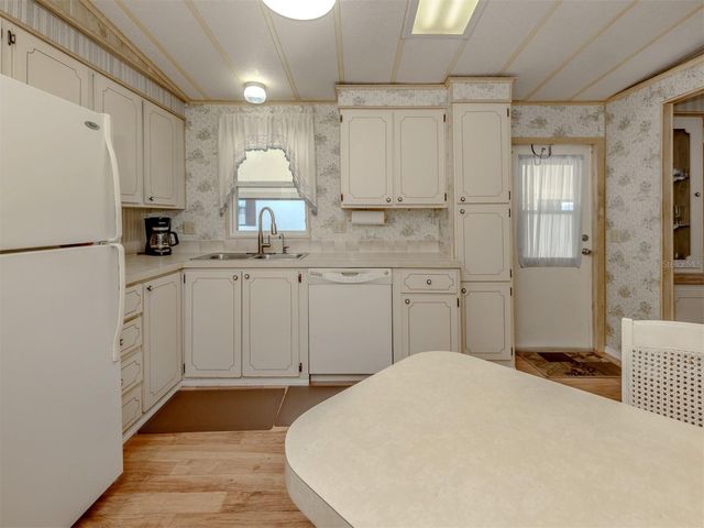 233 PIRATES POINT, North Port, FL 34287