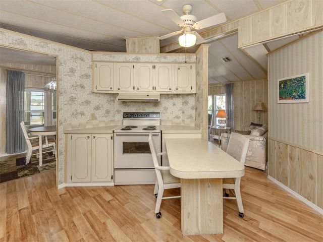 233 PIRATES POINT, North Port, FL 34287