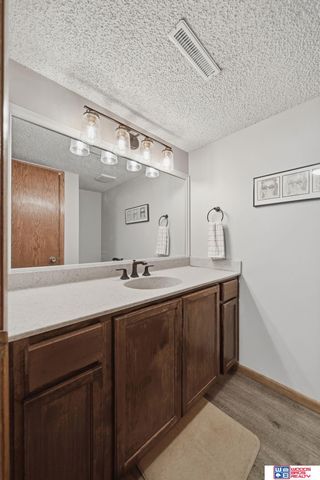 2827 Ponca Street, Lincoln, NE 68506
