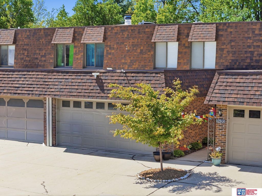 2827 Ponca Street, Lincoln, NE 68506