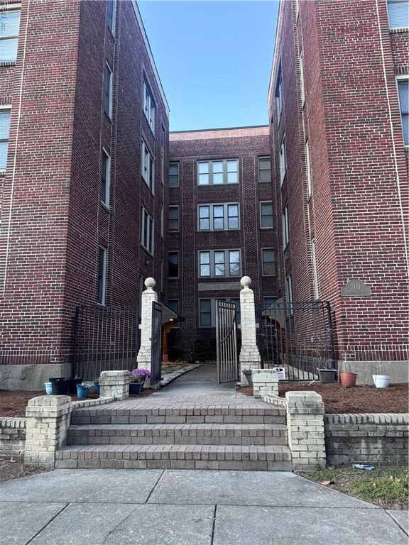 200 W 31st St Apt 202, Norfolk, VA 23504
