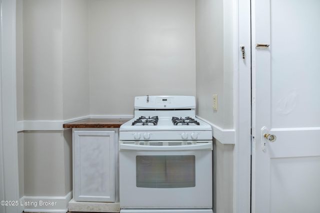 837 Delor Ave, Louisville, KY 40217