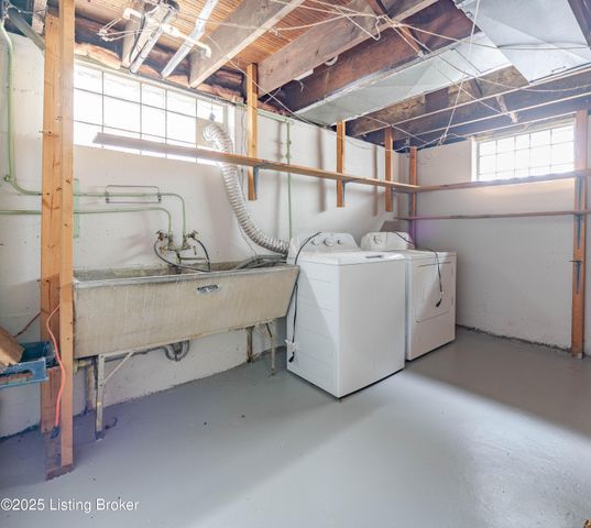 837 Delor Ave, Louisville, KY 40217