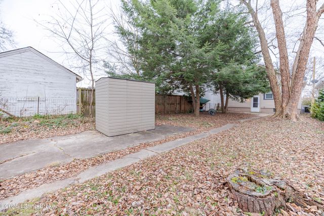 837 Delor Ave, Louisville, KY 40217