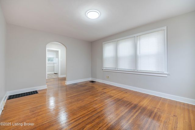 837 Delor Ave, Louisville, KY 40217