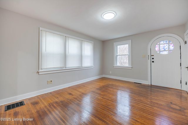 837 Delor Ave, Louisville, KY 40217