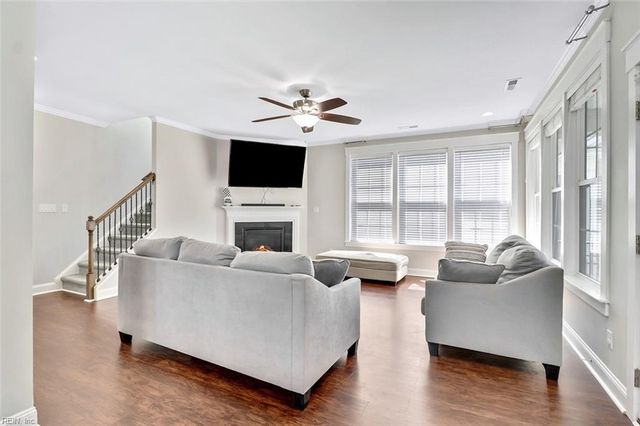 3320 Conservancy DR, Chesapeake, VA 23323