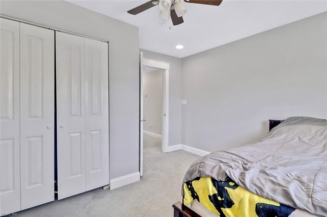 3320 Conservancy DR, Chesapeake, VA 23323