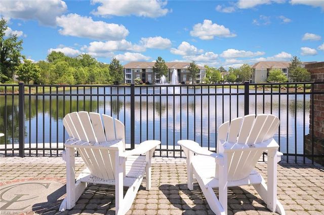 3320 Conservancy DR, Chesapeake, VA 23323