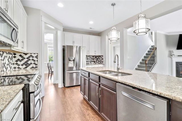3320 Conservancy DR, Chesapeake, VA 23323