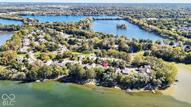 8036 River Bay Drive W, Indianapolis, IN 46240