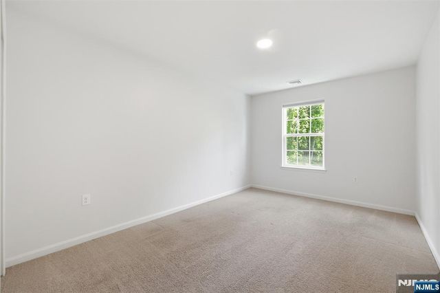 404 Waterview Court 404, Hanover Township, NJ 07927